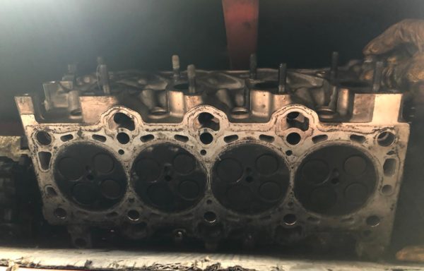 Hyundai era 1.5 dizel silindir kapağı